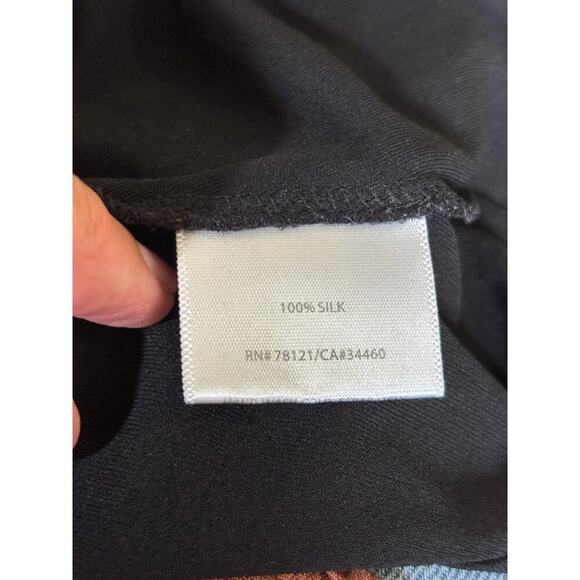 Eileen Fisher silk knit tunci, miminalist, timeless, quiet luxury, sustainable - Picture 5 of 5